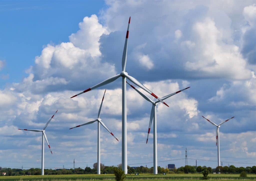 Renewable energy and impact investing: wind turbines